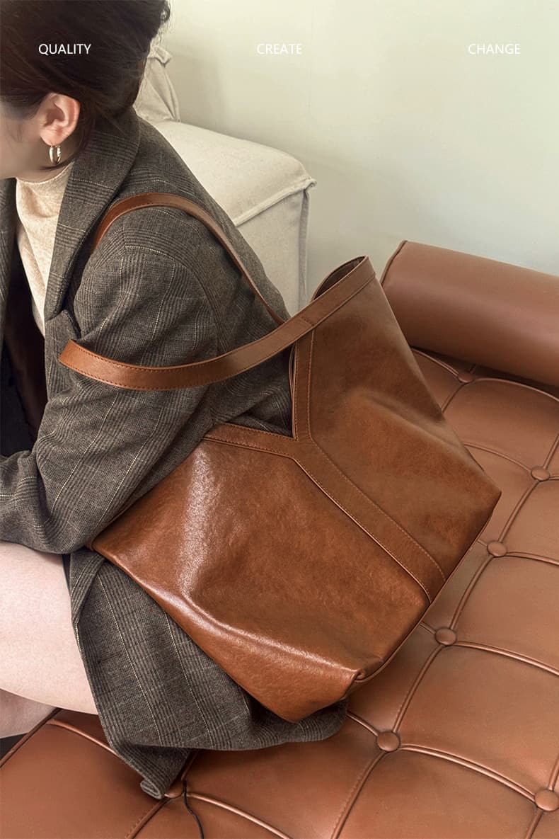 Alder Shoulder Tote